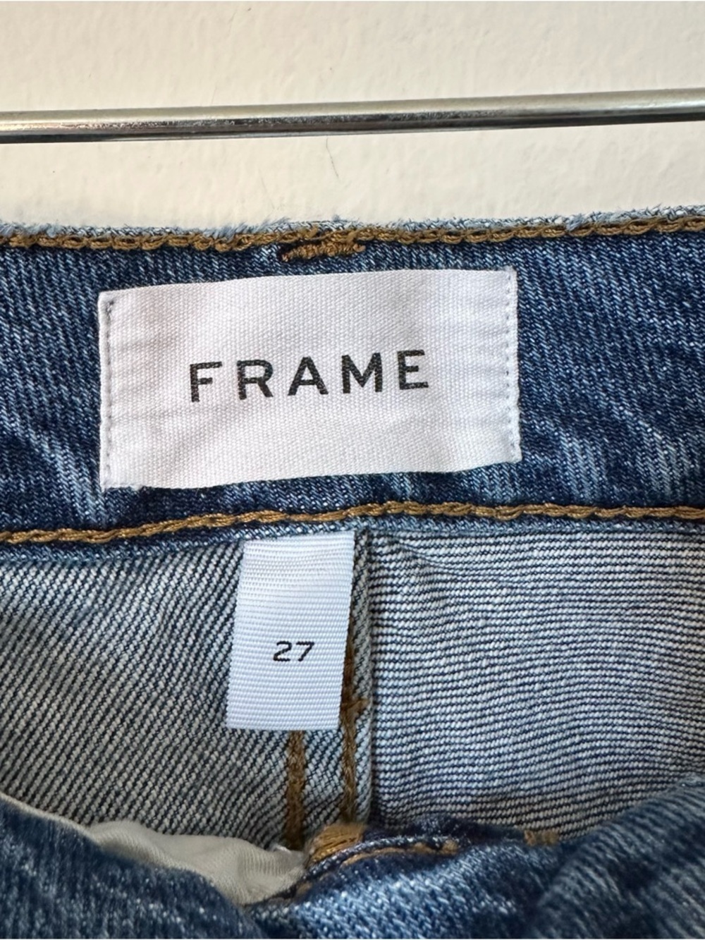 Frame Le Sylvie Crop Jeans Medium Wash Indigo Raw Frayed Hem Size 27 - Picture 4 of 7